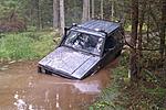 Lj sukeltaa.