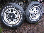 Vasemmalla:1x Jeep orkkis 7x15,jako 5x4.5 kytetty kumi 50.00(myyty) 
Oikealla :1x Jeep orkkis alu,7x15,jako 5x4.5 uusi kumi 50.00