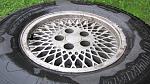 [IMG 6289] Vanteet 4.5" jaolla eli Jeep ZJ/XJ.  
Renkaat huonohkot 30x9.50x15.  
Hinta 4kpl/300.