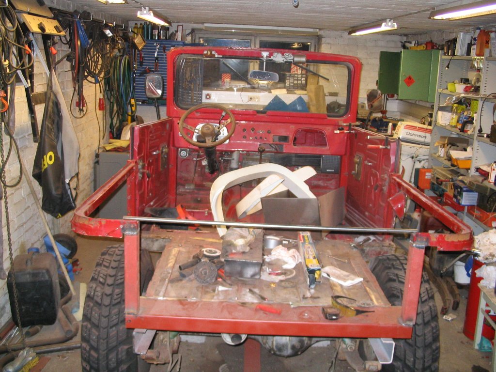 FJ40  68