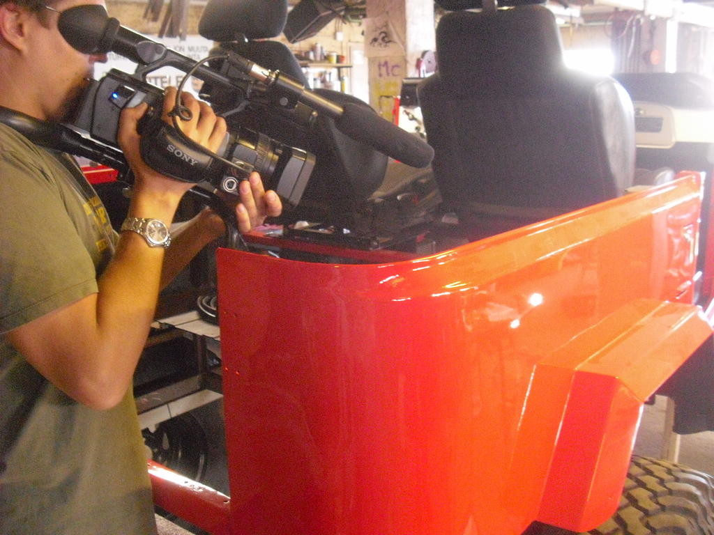 Jos ei kiinanmallin mukainen ns."Bresnevilisyyden ajan Suomi-sensuuri" pse iskemn, niin tm koko systeemi tulee telkkarista pihalle 2 v sisll, ett nin.



osaatko sanoa lytyisik euroopasta innokkaita sponsoreita tllseen "jteruokaljy" ideaan ajaa ekologisesti pitkin eurooppaa hamppu- tai rypsiljyll. Eli nyttisi ihmisille kuinka onnistuu joko hamppuljyll ajaminen, tai ravintoloiden ruokaljyll ajaminen...
olikos tuo nyt vaikeasti kirjotettu... 

onko jo lpt olemassa reissua varten, kontakteja aiheeseen on

suunnitellaan vasta kaverin kanssa.

meinaatko tuon tyyppist menoahttp://www.youtube.com/watch?v=S9Am3yUDt3M

varmasti mediaa kiinnostaa, aivan salettina... ainoa laillinen ongelma voisi olla kyttvoimavero... mutta jos siihen jonkun porsaanreijn keksisi... idea olisi tehd hieman madventures hengess kahden kaverin ekologinen reissu vanhalla toyota hilux lava-autolla, jossa lavalla olisi 200L ljytynnyri, erillinen suodatusjrjestelm ruokaljylle...
"page not found"

niinp tietysti

ah, http
nyt toimii

siin on se mese mill ajoivat usa:n halki cannabisljyll

linkin alussa vr sana

helpotan asiaasi mahdollisesti, thn on kontakteja

okei, hienoa, mahtavaa...
juurikin tuollaista ideaa...

voit ostaa esim iisalmesta itikan biodieseltilalta tarvittavan polttoaineen joka on vanhaa munkki- ja ranskalaisrasvaa alkuperltn

savon siemen 

asia lhti liikkeelle idealla ajaa ravintoloiden jteljyll, suodattaa se erikseen jne mutta sitten tuli hamppuljyn mainostus enemmn mieleen...

siit on maksettu polttoaineverot ja kaikki mit pit, ei tule verollisia ongelmia
hvitt nkjn tekstin jota kirjoitan
hyvin menee

uloskirjautuminen yleens auttaa chat ongelmiin

itsell ollut hieman saman tyyppinen juttu mieless josta olen dokkariporukalle jo lausunutkin

ongelma tuossa on vaan se ett euroopassa ajeleminen, eli ns. reissun tekeminen hankalaa jos savossa pit kyd tankkaamassa 
ahaa okei. 

?
kai ne tynnyrit matkassa helpottaa asiaa

eikun joo...ei mitn, ideana tuo nettisivu?

kysy esim. iisalmesta, sielt saat normi dieselin hinnalla kasviljydieseli jota  tll hetkell harrastuksenaan tekee koska verollisista syist ei homma ole kannattavaa

joo, kyllhn sinne lavalle tietysti aika monta tynnyri mahtuu... ja niillhn psee pitklle...

kiitos suomen valtion ei ole kannattavaa

mutta ajattelin enemmn niin, ett euroopassa olisi joitain spotteja, sponsoripaikkoja, joissa voisi kyd tankkaamassa..

tuolla tosiaan tehdn kyseist ainetta, et tule lytmn tankkausketjua kovin helposti euroopan reissulla muuten, pakko sanoa
kannattaa selvitt asiaa, mm saksassa ajetaan jo soijapavuista tehdyll dieselill

(GMO muuten)

ok, joo tytyy mietti idea tarkkaan, ehk sittenkin hampparipaikkojen jteljyn uusiokytt olis huomiota herttvmp. verothan senkin idean tod.nk. lopulta kaataa...

mutta ei ole resursseja selvitt tankkausketjua, lnsirannikolta saat silakkaljy, tai enimmkseen lohenperkuuthteist tehty biodieseli, kalaljydiesel-hakusanalla taisi lyty, firma sai perti ympristpalkinonkin 
rovina oy tms vastaava taisi olla olen sinne joskus ollut yhteydess aiheesta
ongelma on verotus, biodieselin valmistus ei ole tuosta syyst kannattavaa suomessa mutta nuo ovat ne paikat joissa suomessa voi tankata

kannattaa valita hellekeli jos esterimttmll meinaa ajella

paistorasva esim tarvitsee toimenpiteit ennenkuin kannattaa kaataa tankkiin
itsell tulossa toyota land cruiser vm -76 tuohon tarkoitukseen mutta tietenkin sehn on pelkk saamattomuutta kun ei auto ole valmis

n. 30 000 euroa on mennyt thn hamppuhumppaan sill olisi mm. ostanut jo puuttuvaa polttoaineletkua ptkn

jossain offipalstalla viisaat tiet ett eip saanut aikaiseksi mutta autosta ei kyll paljoa puutu, ongelma on suomen valtion aiheuttamat haittatoimet jotka ovat laittomat, korostan ett voin todistaa asian 100%, tm ptkii on kiva jutella mutta en jaksa nyt tt kun on tmkin jo jatkunut vuosia eli ihan sama miss olen niin nettiyhteydet mtt aina, laitan linkin kuviin tojotasta ja palataan aiheeseen, kannatta kysell kotimaan biodieseltoimittajilta asiaa, idea on hyv itse olen meinannut ajaa tuolla punaisella hamppuljyll hangosta nuorgamiin tai pinvastoin mutta eip tss paljoa ajella kun suomen valtio on tuhonnut talouteni josta olen erittin katkera ja vastauksena muualta yleens on ollut ett pitik menn sit hamppua kasvattamaan ett kiitos kovasti kaikille ymmrtjille

http://forums.offipalsta.com/album.php?albumid=1141&pictureid=41605

hyv illan jatkoa ja palataan joskus kun kone pelaa paremmin

joo kiva jutella ja hyv lisinfoa! palataan kun olen suunnitellut, kerron sitten vaikka mihin tulokseen olen pssyt vai olenko pssyt mihinkn.