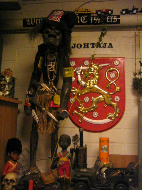 IMG 7534

"Suureen johtajaamme luotamme- paljon avomaastureita tuotamme. Huolehdimme ett pois ne eivt halaja koskaan luotamme." Terveisi Mys Sepolle, kuka onkaan se suuri johtaja ollut tll? Miten on tynnyribisnes kulkenut ja joko on pntt esill poliisimuseossa. Onko tehnyt hyv vaiko huonoa organisaatiomaineellenne. Milloin perkrryllisen hein saa takaisin vai jk tllkin kertaa omille reiteilleen, kyllhn sellaisesta vaikka tynnyri hasista varmasti saisi tehty.

Linkin musiikkikappale tai sen esiintyjt eivt liity yhtn mihinkn ksiteltviss asioissa. 

https://www.youtube.com/watch?v=DryqSAoM9VA