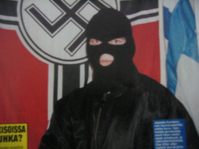 IMG 2255
Minä
moro sorry kun mutta tiedän mitä meinaat ja hemmetin ok homma
olisi yksi juttu
:-):-)
:-):-)
:-):-)
22:52Sami
mikä juttu?
22:53Minä
ke-to kuvataan kansainvälistä musiikkivideoa mm. japanin ja euroopan markkinoille
keiteleellä
22:53Sami
aijaa :):)
22:54Minä
kyseessä on x n lämppäri niiden euroopan kiertueelta
levyjulkkari keväällä japanissa
ja euroopan kiertue
22:54Sami
nii justii
mites ne keiteleelle tulee kuvaamaan
22:54Minä
siinä speksit, mitä ajattelet asiasta?
eli tulevat tekemään videon levyjulkkarikiertueelle ja musakanaville
eli mitä tuntemuksia ko. asia sinussa herättää, heitän sitten omani ja vertaillaan
koska kyseessä kumminkin keitele
well?
22:58Sami
ihan jees hommahan tuo minusta on
missä ne kuvaa ja mitä kuvaa?
22:58Minä
paikassa x keiteleen rajojen sisällä eli keiteleellä
en voi kertoa enempää, muuten menee vituiksi
ja tulee sopimusrikkokin
22:59Sami
nii justiin
22:59Minä
olen järjestäjänä mutta en vastaavana
oolen ns. yleisrenkinä duunissa, en esiinny nyt, siinä on toinen aihe
mutta juuri keiteleellä
x n lämppäri ei voi olla ihan paska
23:00Sami
no ei kyllä
23:00Minä
näin itse ajattelin vai kui
23:01Sami
samaa mieltä
23:01Minä
mutta siinä olisi yksi juttu miksi lähestyn
23:01Sami
keitele pääsee taas kartalle :):)
23:01Minä
niin, hyvä Savo!
ja hyvä Keitele
23:01Sami
jep :):)
23:02Minä
vuonamoa saisivat kuvata mutta en tiedä mitä siinä on
siis mitä kaikkea siinä siis on
mutta:
23:02Sami
kukas sen päättää mitä ne saa kuvata
23:03Minä
kai niiden kuvausvastaava niiden puolesta mutta en tiedä keiteleen puolesta, tämähän on yhtä tositeeveetä muutenkin jo ollut no ei ihan vielä mutta joutaisi
23:03Sami
niin kyllä
23:04Minä
kummelin puukon veljekset- tyyliin
:-):-)
;-);-)
23:04Sami
niin :D:D
23:04Minä
:-):-)
23:04Sami
millonkaha ne videot tulee sitte julki?
23:07Minä
tuli äkkilähtö, soitetaan on mahd. varkaita kylällä
23:08Sami
jep
23:35Sami
Näkykö siellä varkaita?
23:57Minä
oli väärä auto, valk paku ulkomaan kilvissä vienyt sterkkoja ym
hm infoaa aiheesta huomenna
siis infoa
infoa aiheesta
tarvittaisiin korstoja musavideon kuvauksiin, se oli se juttu johon olin tulossa, mieti rauhassa
jos tunnet jonkun joka diggaa poseerata huppari päällä tms. tunnistamattomana niin infoa aiheesta:-)
Tänään
00:01Minä
palataan