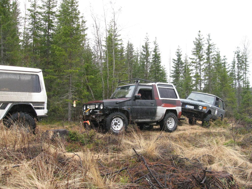 Letkaa radan merkkauksessa