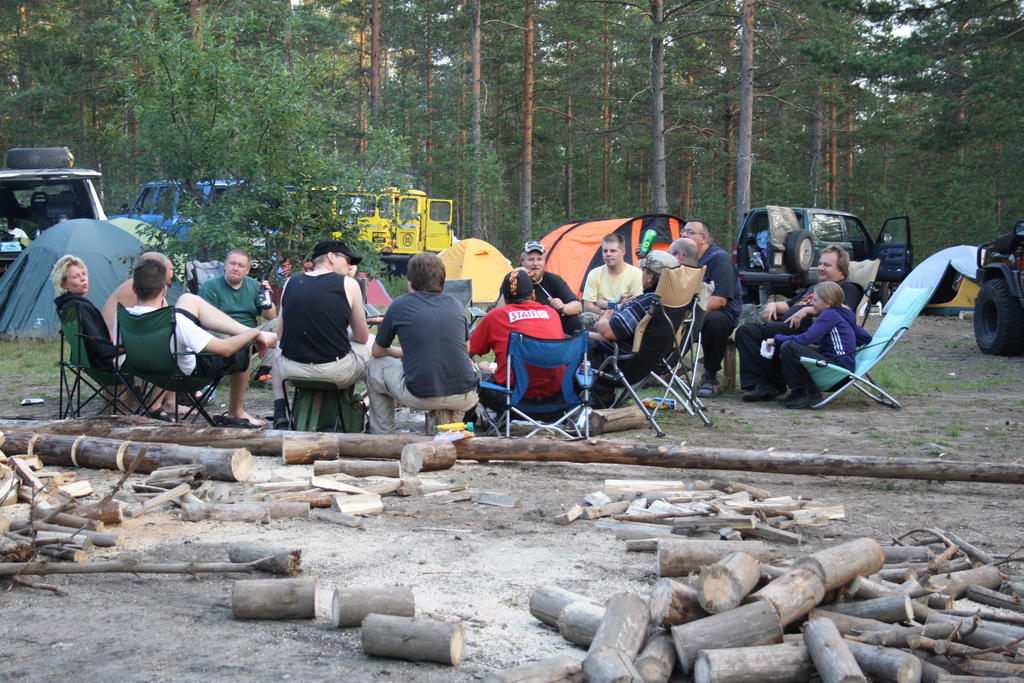 ensimminen leiri