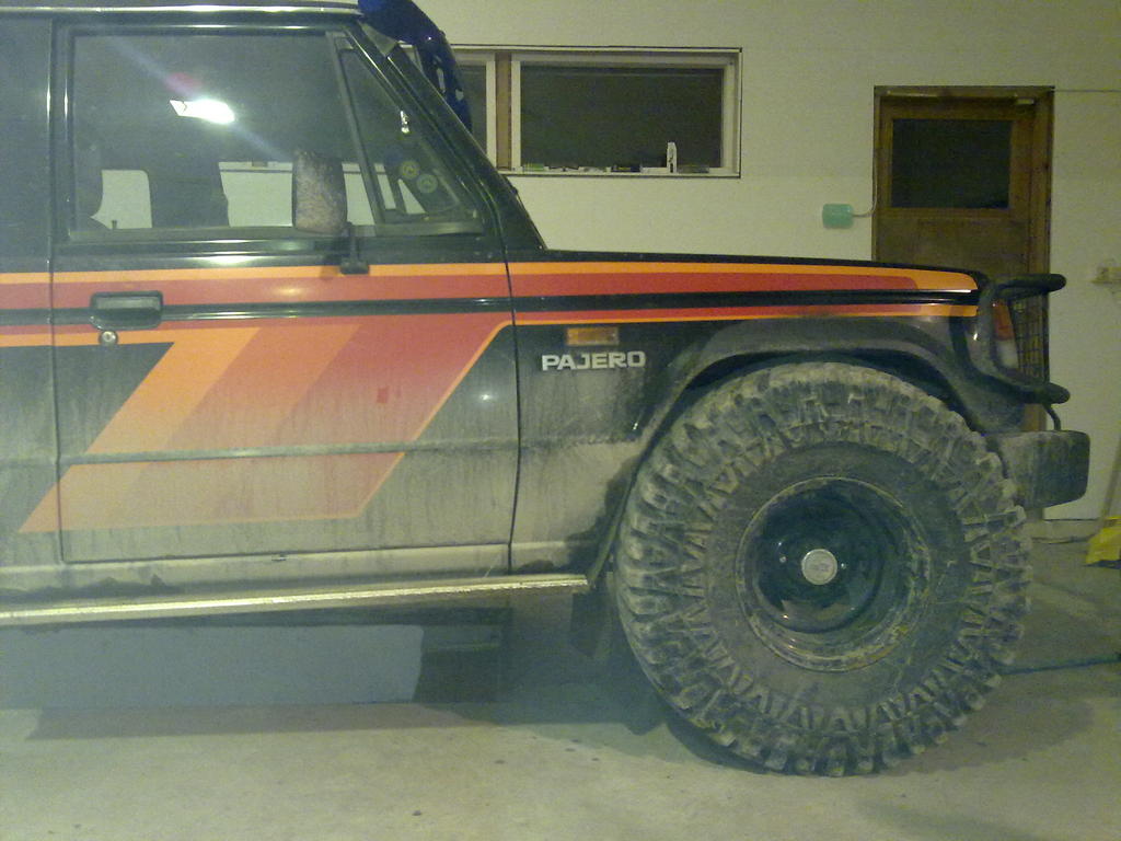 37" sovitus pajeroon
