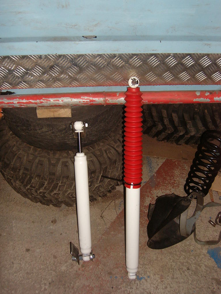 100B1043