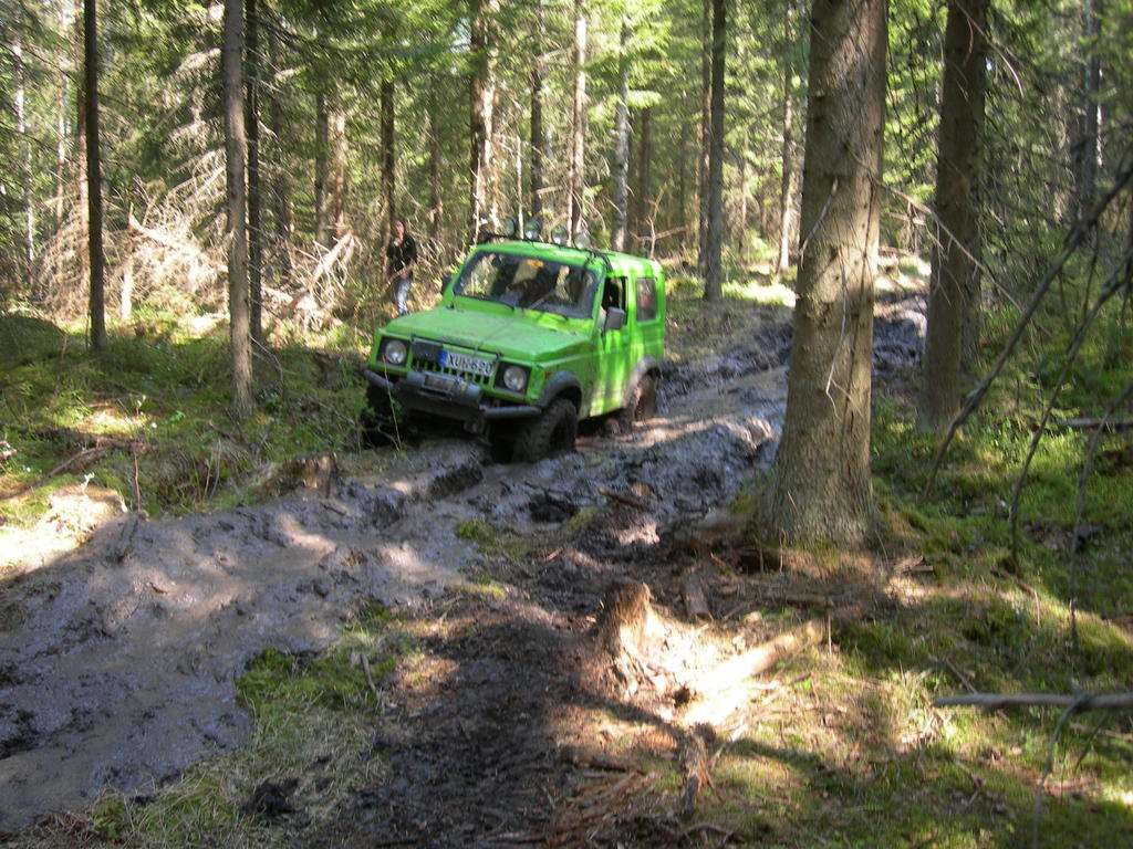 Suitsukin omat linjat, jumissa kuitenkin