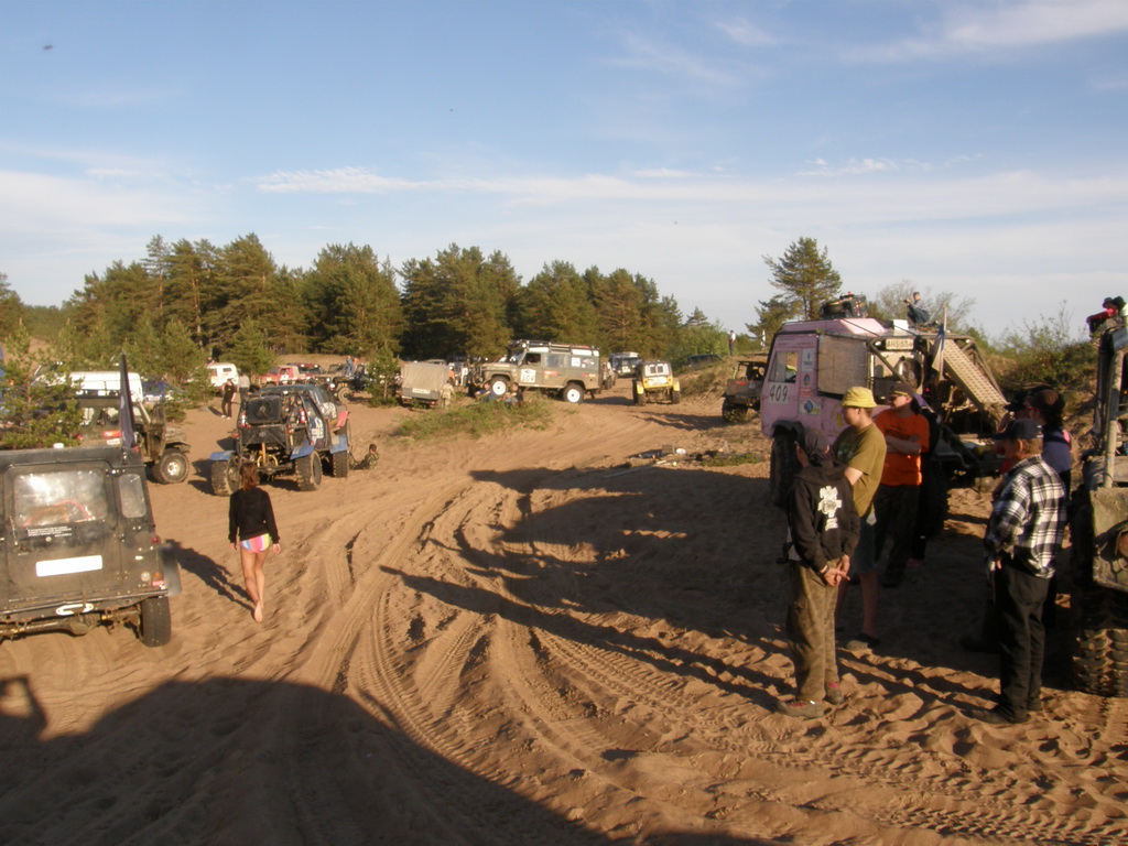 Mit ne pojat niin kattoo