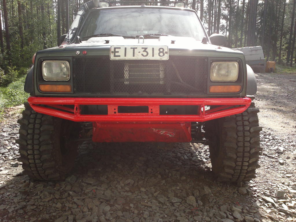 kita ja naru vain paikoilleen...