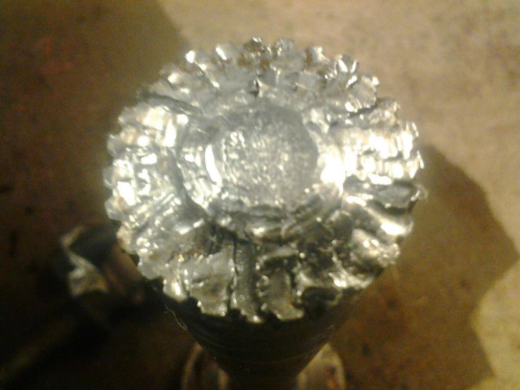 Ntisti pyrhtnyt poikki...