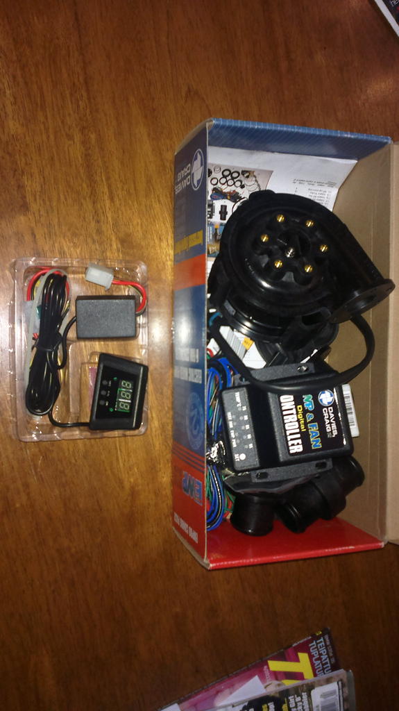 Posti toi pari osaa lis... Turbo timer ja shkinen vesipumppu digitaalisella veden lmpn perustuvalla ohjauksella. Jokohan rupeais pysyyn Jeepiss lmmt tarkasti siin miss halutaan...