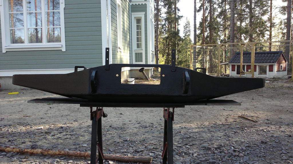 Alapuolelle pit viel laittaa kaks jykistett, saiskohan huomenna aikaiseks...