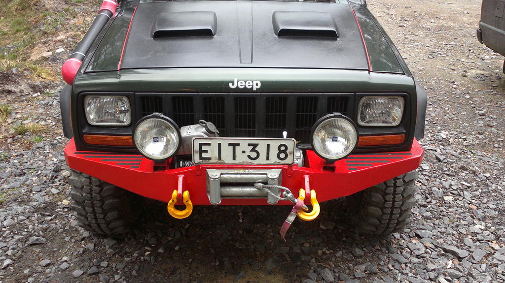 Ja laitoin hieman liukuesteteippi ylosaan ettei apparin tartte liukastella :-)