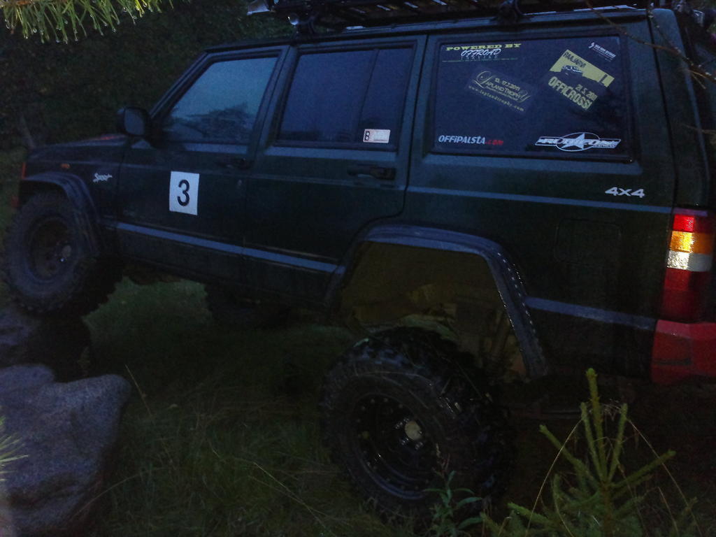 Venyy muttei mikn ota kiinni katurenkailla.