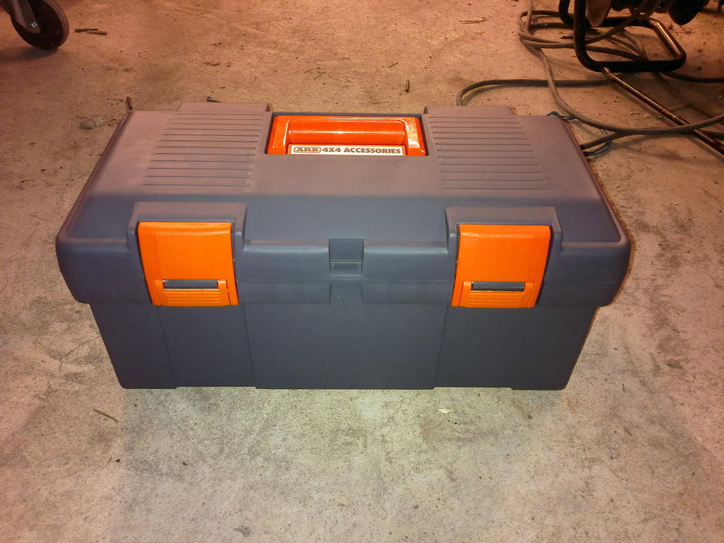 UPS toi tmmsen ARBin pakin...