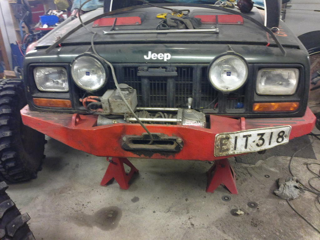 Etupuskurikin tuli siivottua, etuylitys pieneni varmaan sen seittemn sentti.