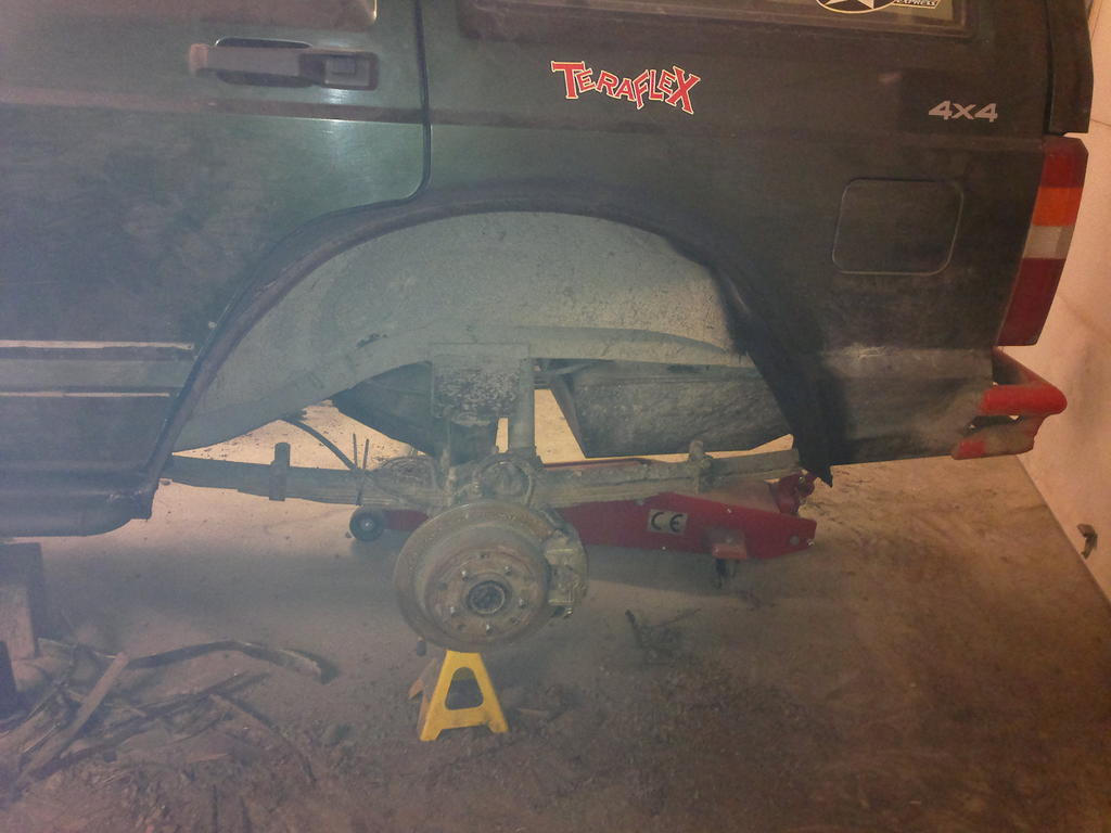 Ei raavi en takanakaan...