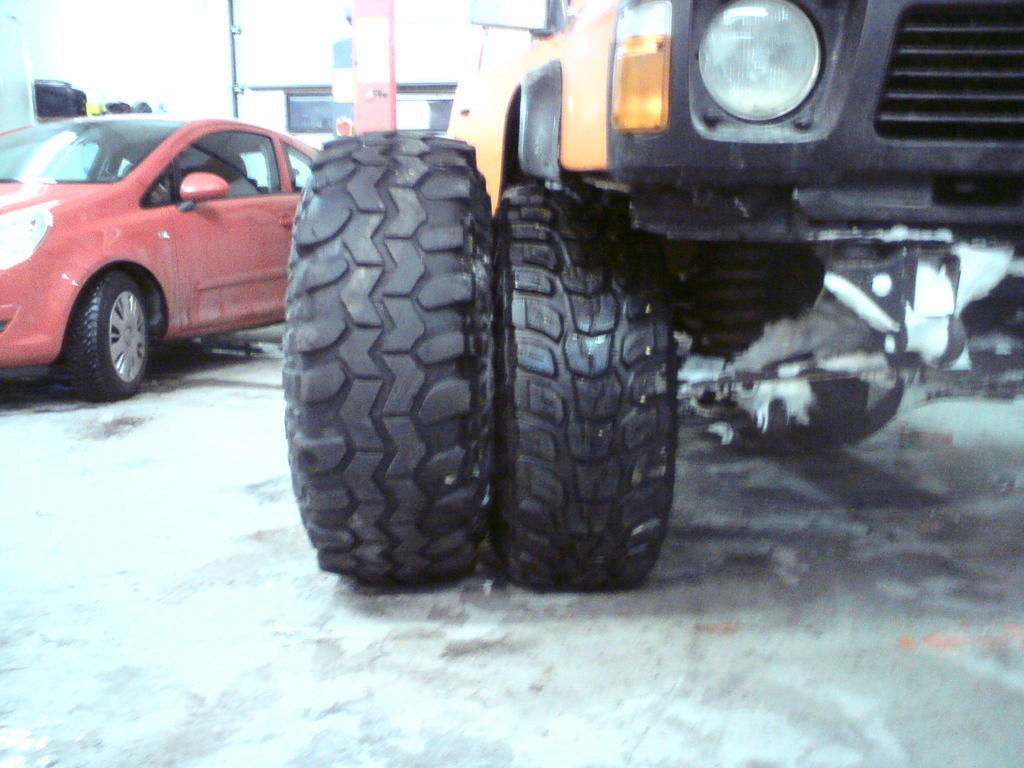 tsl sx 38.5x14.5 vs 35uusi