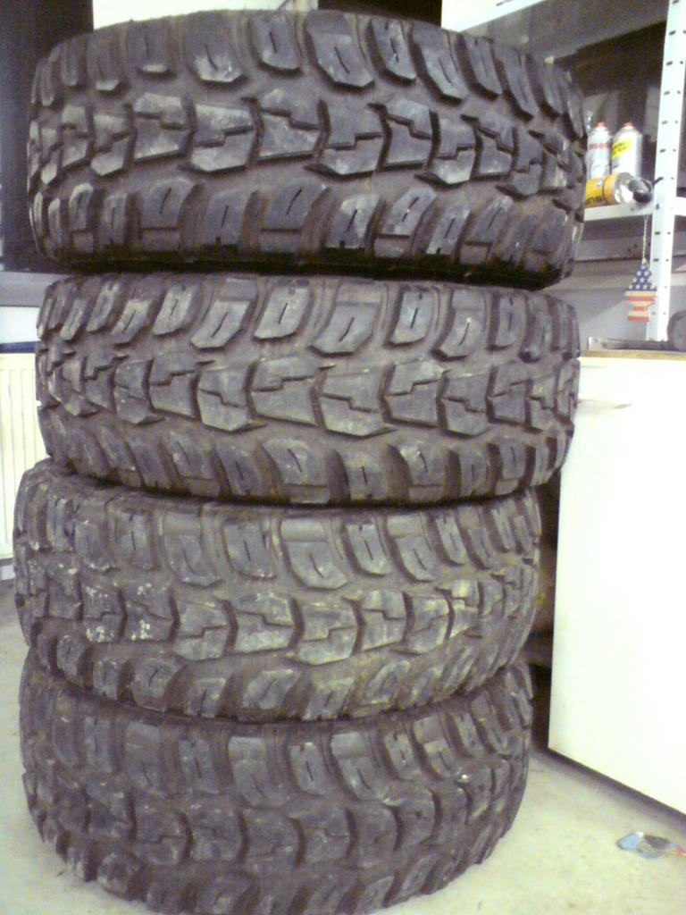 kumho kl71 35"