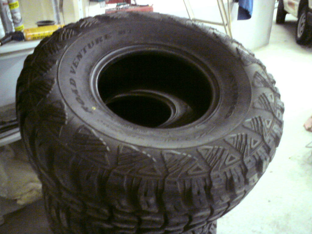 kumho kl71 35"