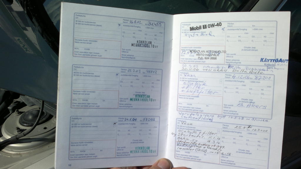 Se trke lappu, jossa puhellaan mm. nokkaremmien vaihdosta