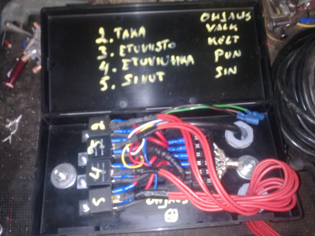 12102011268
