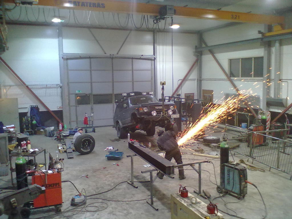 hoojii rakentelua...