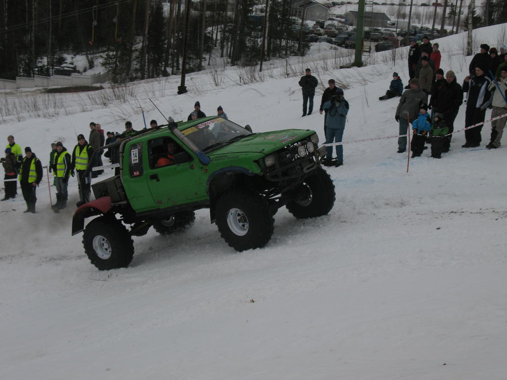 Muppet Show loppuun asti... Kermit siis kny viel ehyen.