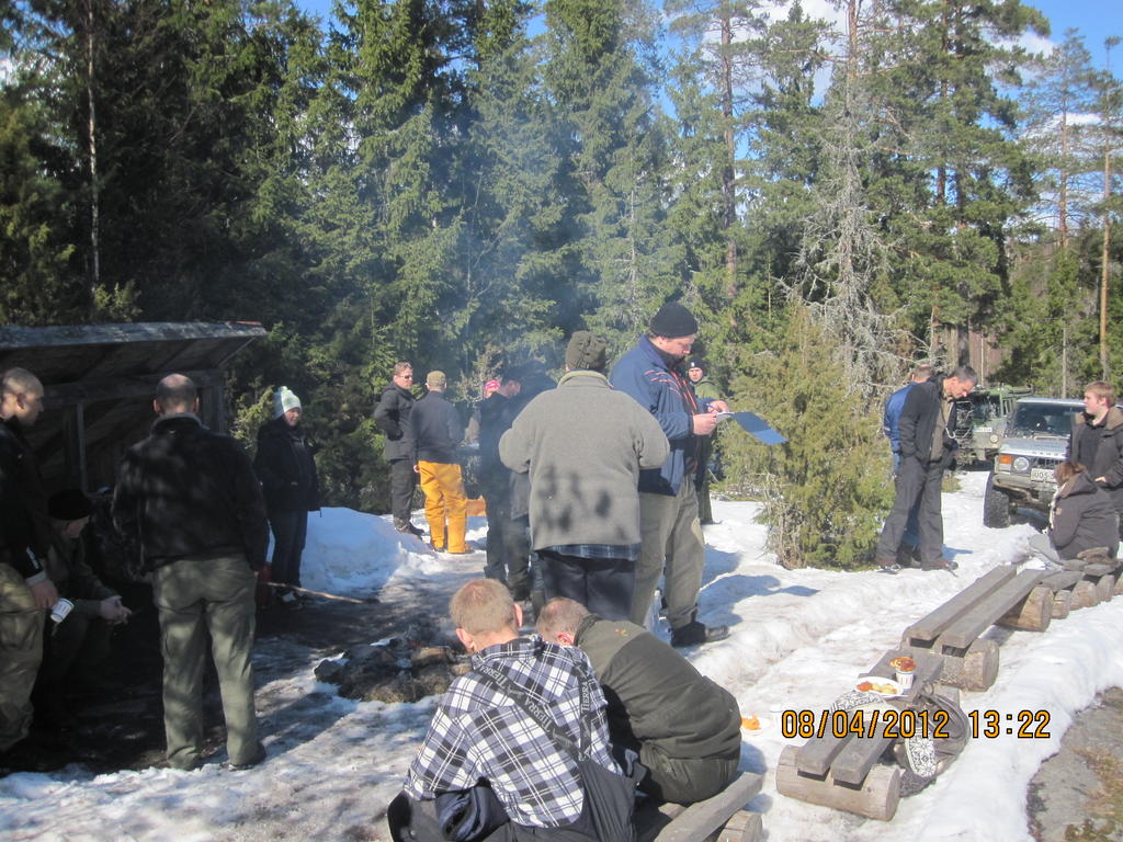 Hyv lounas hyvss seurassa ja ilmassa