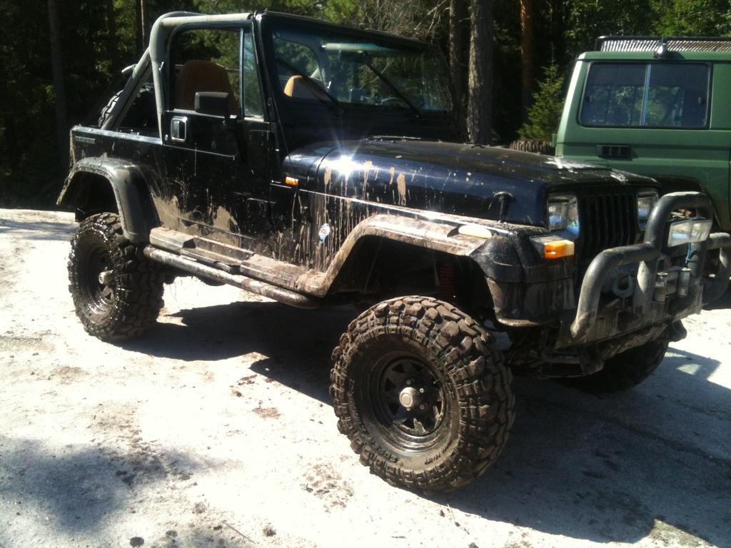 samin jeeppi saanut rapaa