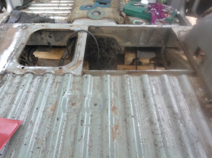 tavaratilasta kuvaa kanssa kun niss ei kuullemma sit ruostetta ole?