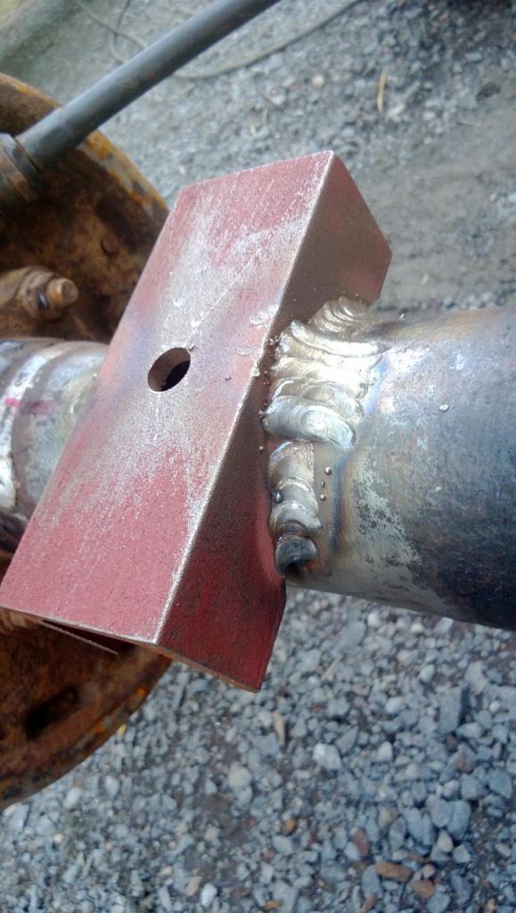 Lehtijousien kiinnityksen korjausta, mittasuhteet ei oikein ny kuvassa.