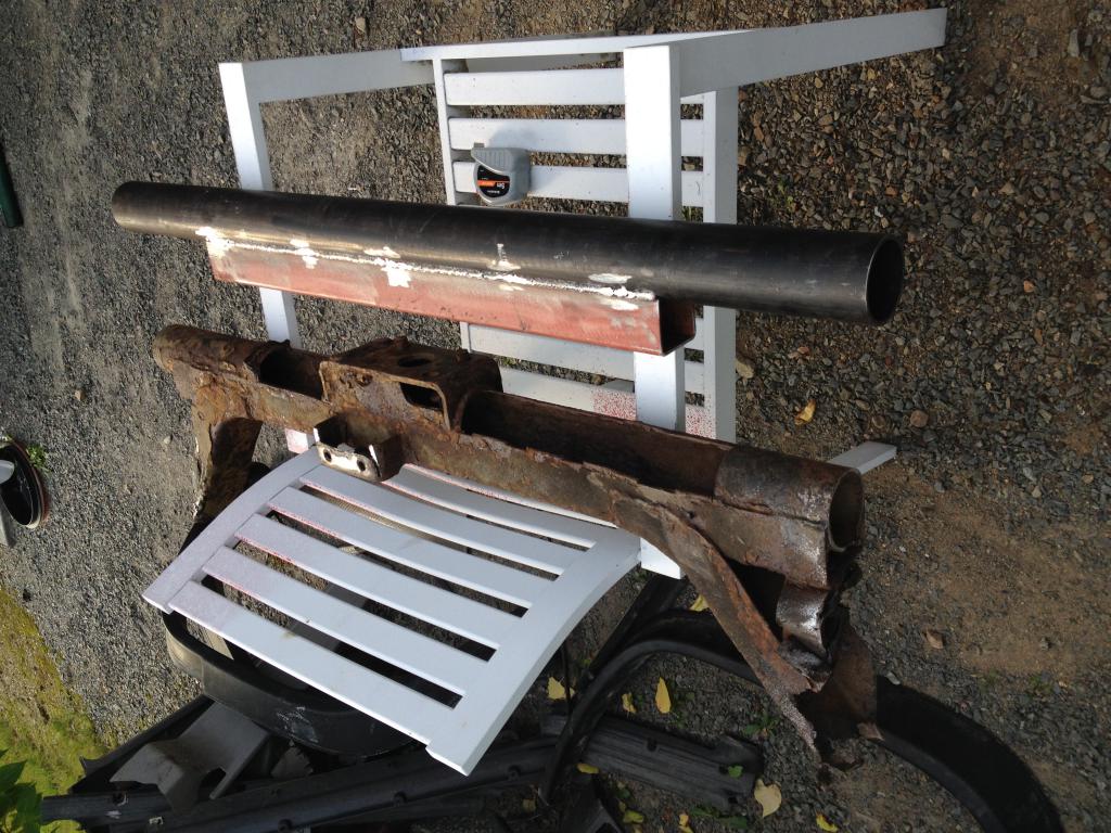 ei vanhaan viittiny uutta takapuskuria alkaa tekemn