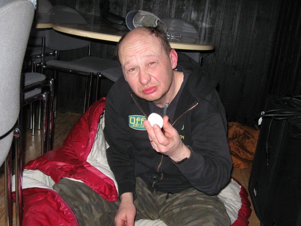 Virvonvarvinvolvolov, mik v***n psiinen-miss? milloin? kuka? nyt m vedn munaa...mee helv****  ;o)