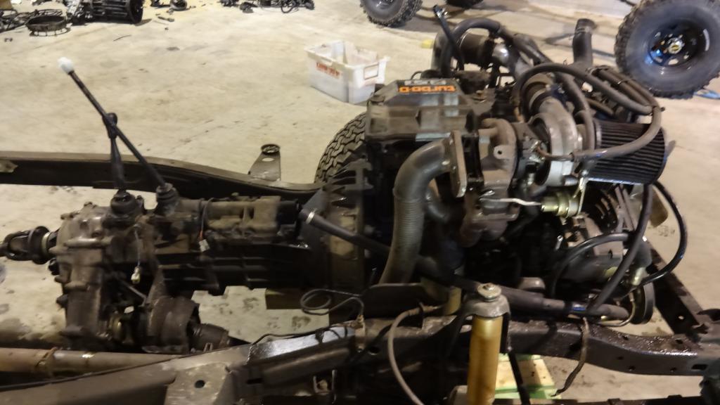 Uusi tekniikka oli plisinpuolinkin melkolailla siisti, kun ei ollut kasaamisen jlkeen juuri ajeltu, mutta ajattelin silti pest sen plisin puolin.