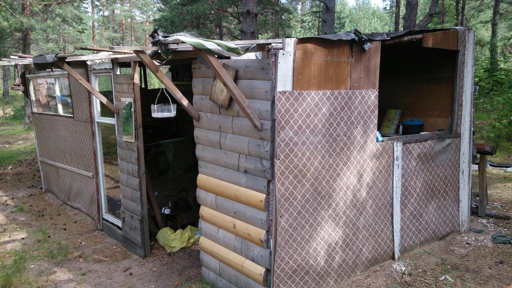 Tovereiden rakentama kesmkki Vuoksen rannalla...