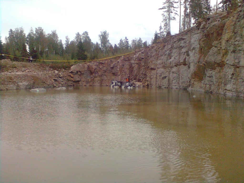 Bankku hakee rastia, turaoffin louhos