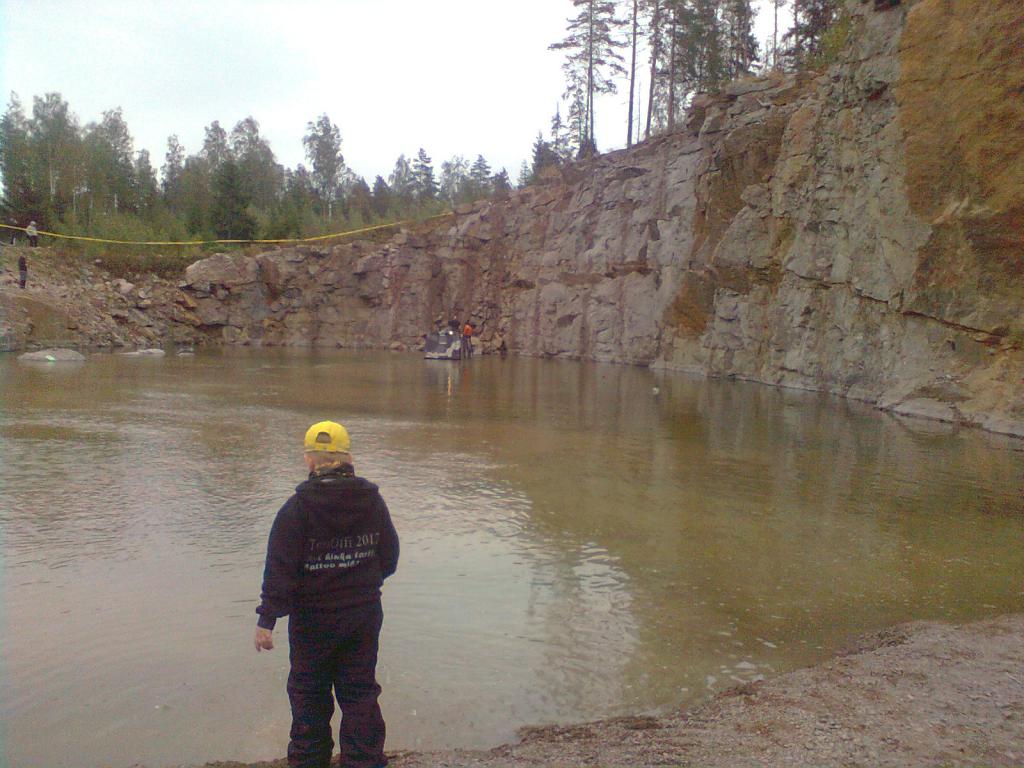 Bankku hakee rastia, turaoffin louhos