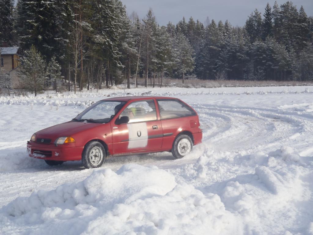 Kyll puhuu ja rajoitin tiet mit varten on olemassa ;)