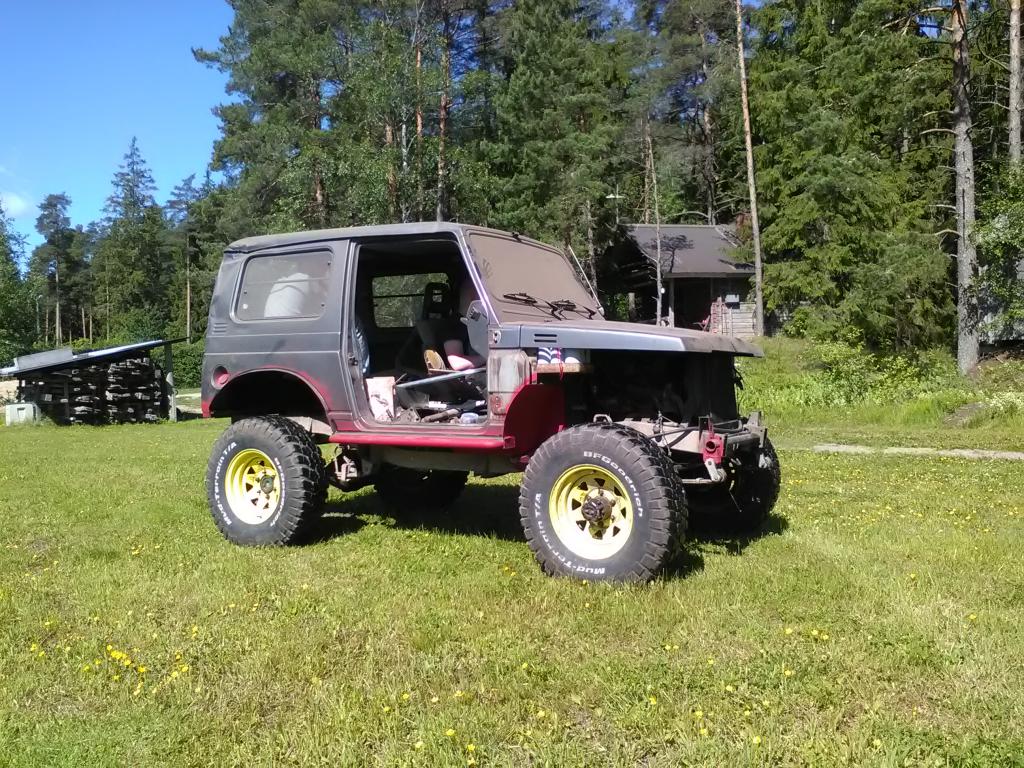 Pitkst aikaa omilla tassuilla