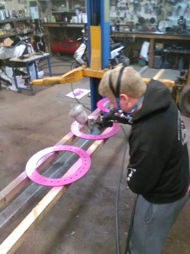 Kehien vriksi vhn pirtemp.
Saattaa enteill koko auton tulevaa vrimaailmaa 😋