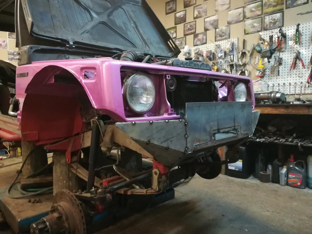 Valmistuu ihan ksiin