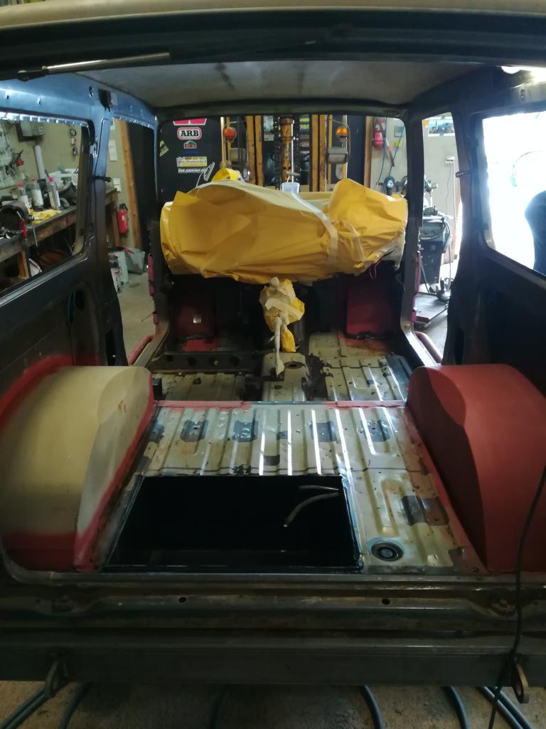 Peittely ja tinneri pesu