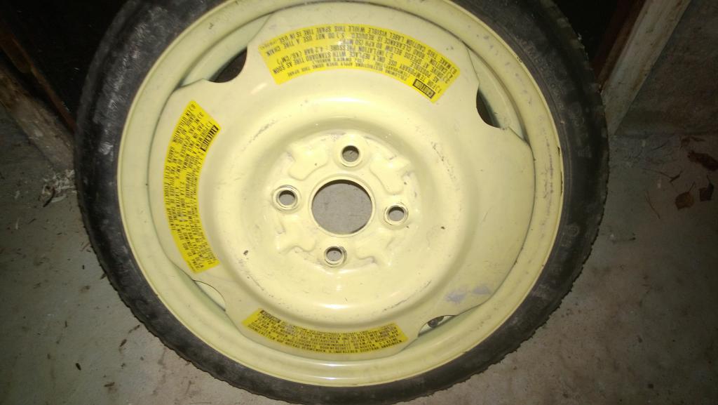 -91 Mazda 323 Alkuperinen vararengas vanteella HP:20