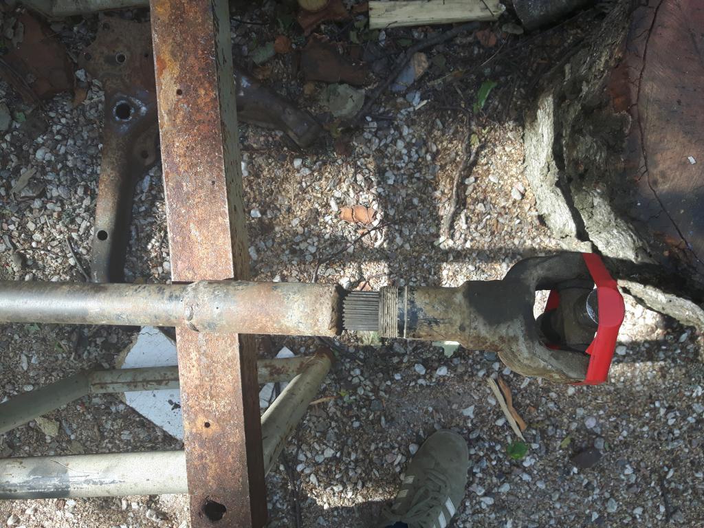 20160615 162940 Etukardaani alkuperis asussa.