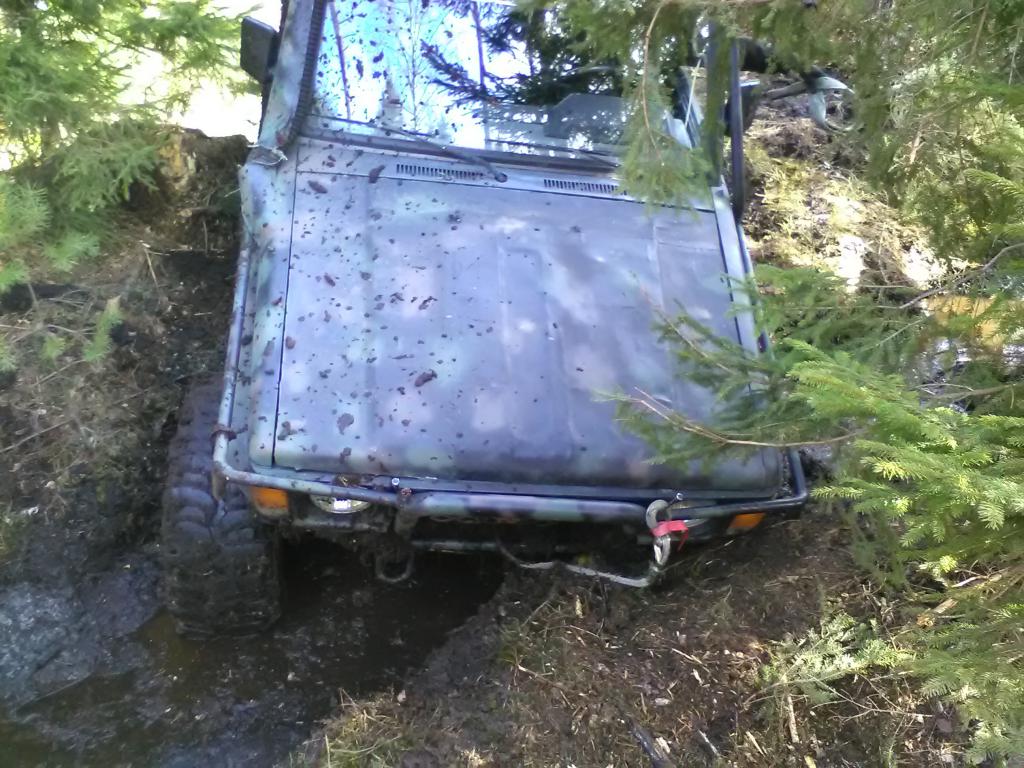 Pohja sula ja penkat jss