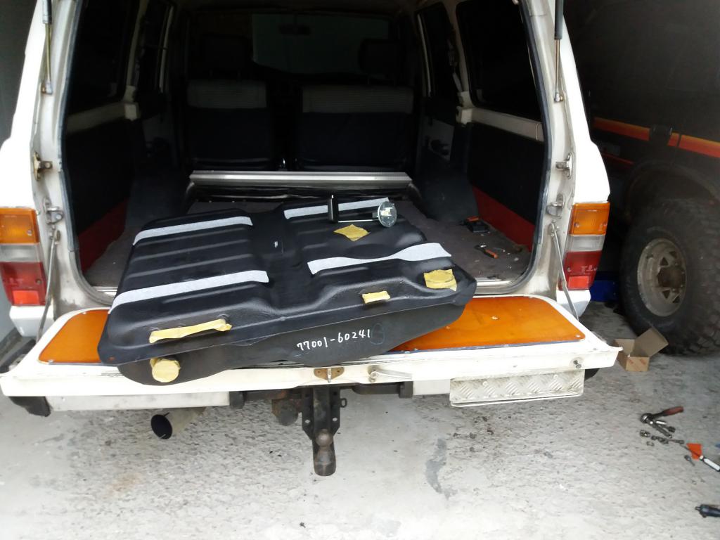 Uusi polttoainetankki