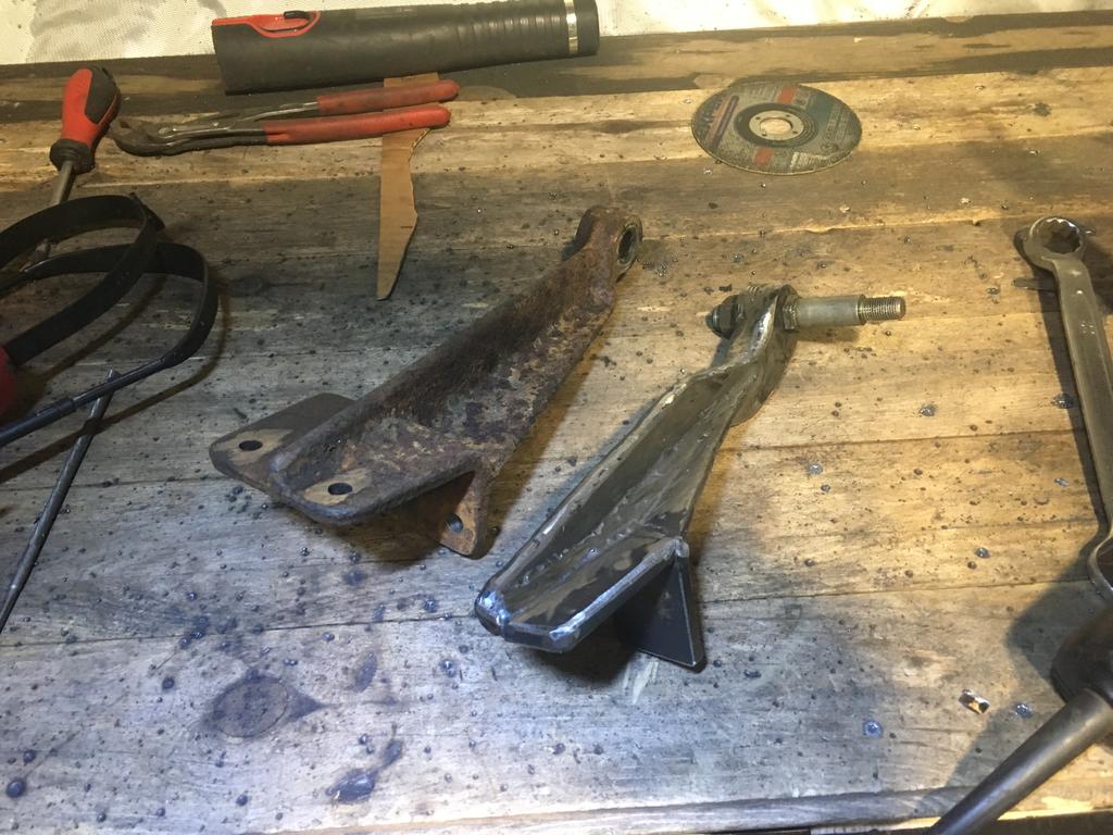 4999843E 4B9E 4FC9 B59F EDD4AD104B68