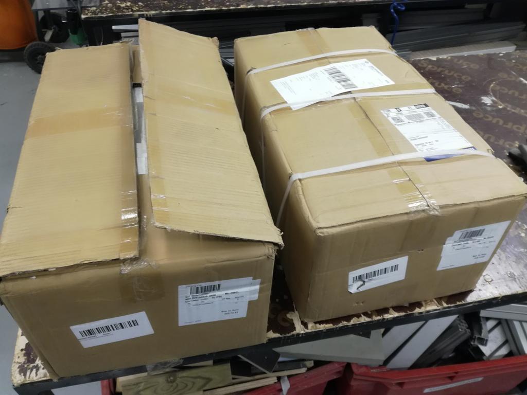 Transport damaged box